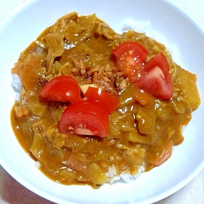 手羽端のダシでトマトトッピングカレー